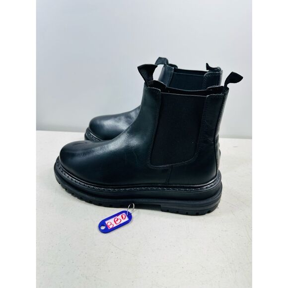  DESIGN Black Leather  boots size 8